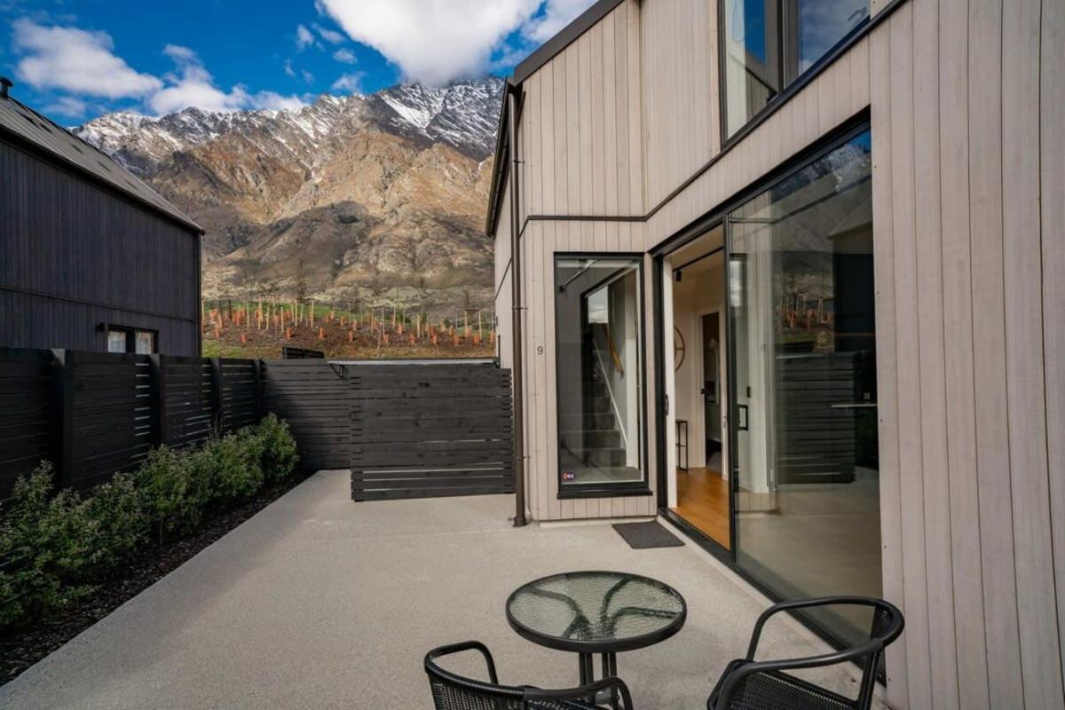 Nestled Below The Remarkables Queenstown Dış mekan fotoğraf