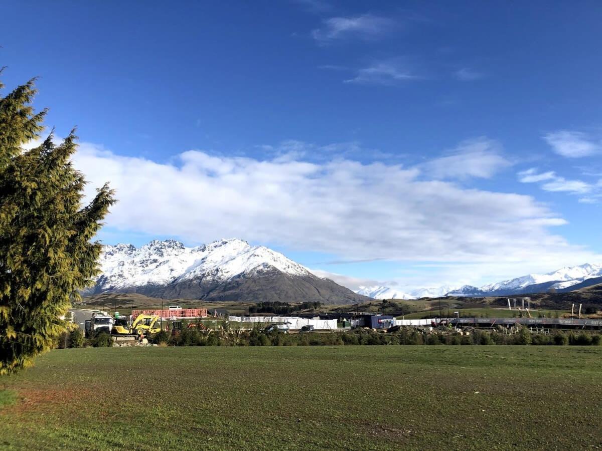Nestled Below The Remarkables Queenstown Dış mekan fotoğraf